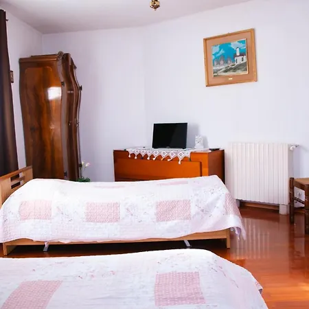 Homestay Traditia Borsanului *